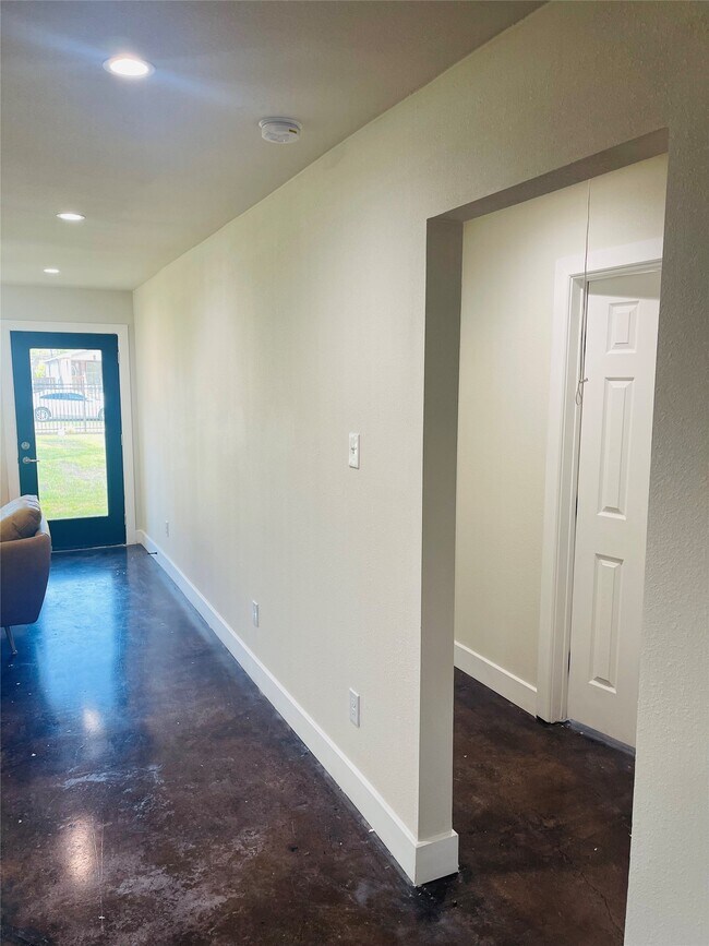 Foto del edificio - 618 E 40th St