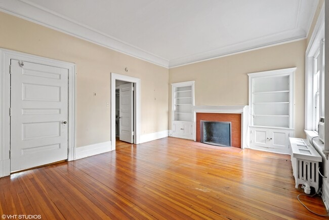 Building Photo - 1508 N State Pkwy