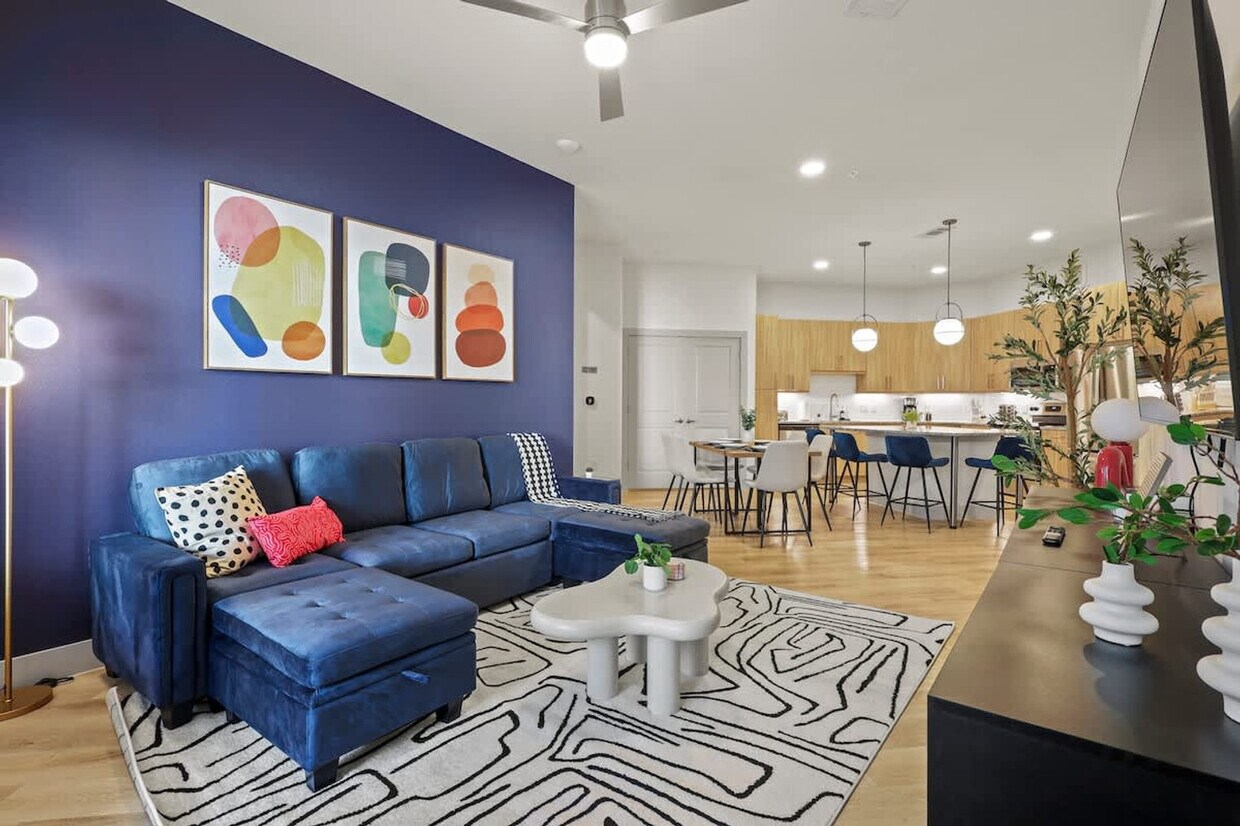 Foto principal - 13701 Montfort Dr