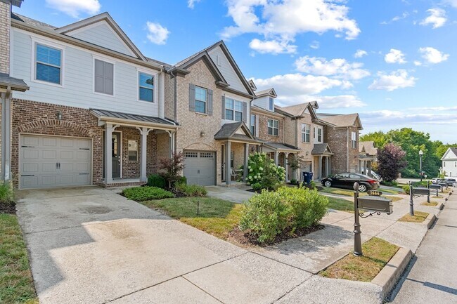 Foto del edificio - 1444 Channing Dr