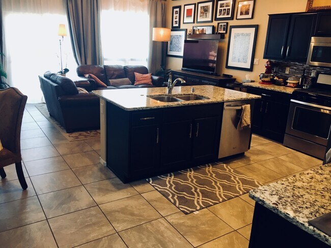 Foto del edificio - 1627 Band Saw Dr NW