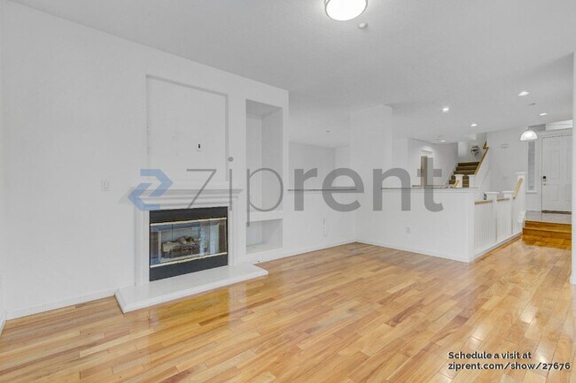 Building Photo - 211 Golden Eagle Ln