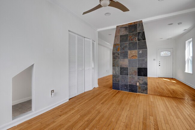 Foto del edificio - 2852 Belair Pl NE