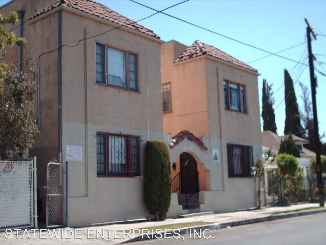 Primary Photo - 1204-1208 S Ardmore Ave