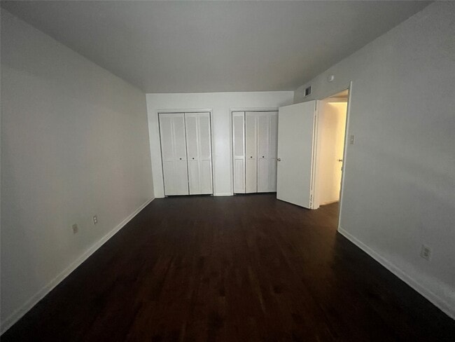 Foto del edificio - 8529 Hearth Dr