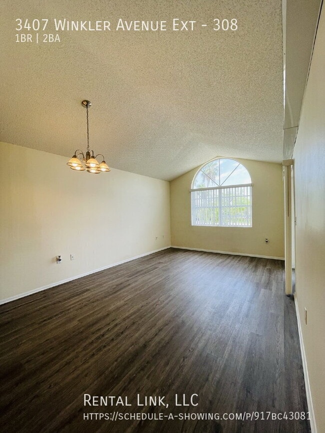 Building Photo - 3407 Winkler Ave Ext
