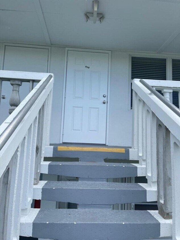 Building Photo - 276 Andover K