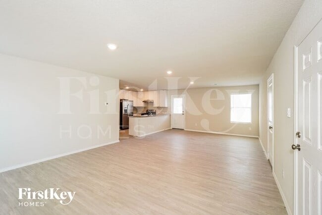 Building Photo - 10715 Prusiner Dr
