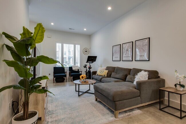 Foto del edificio - 700 James Ave