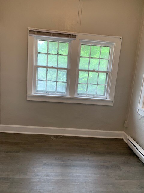 Foto del edificio - 212 E 10th St