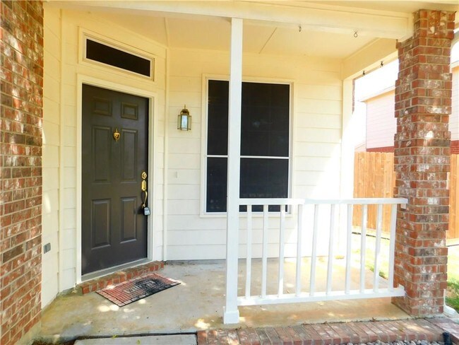 Building Photo - 7905 Seven Oaks Ln