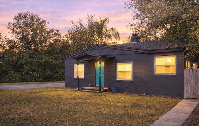 Foto del edificio - 707 W Belmar St