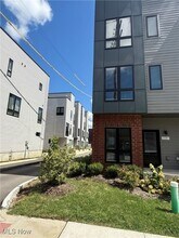 Building Photo - 2061 W 20th St
