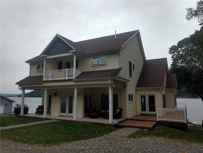 Foto del edificio - 956 E Lake Rd