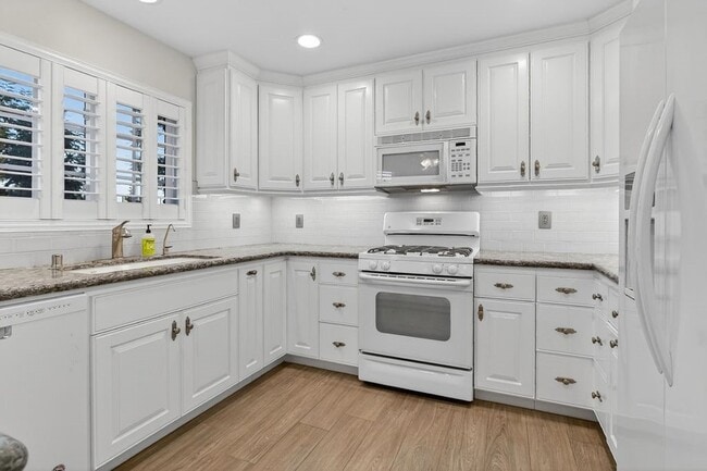 Building Photo - 23412 Pacific Park Dr