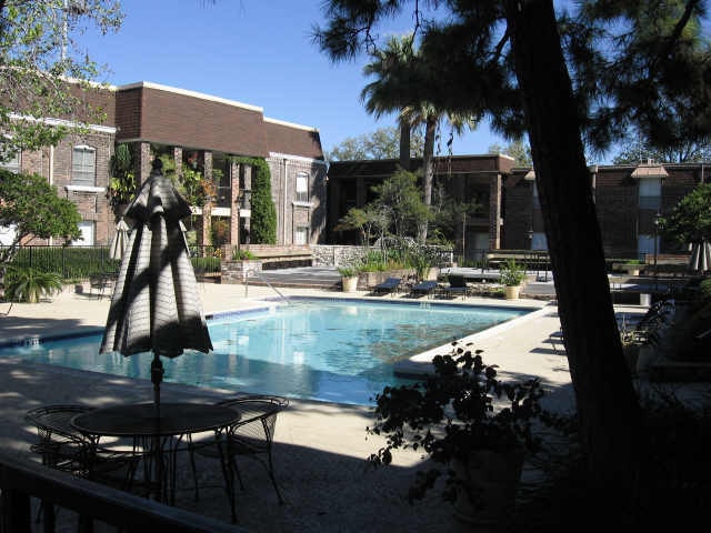 Building Photo - 7575 Katy Fwy