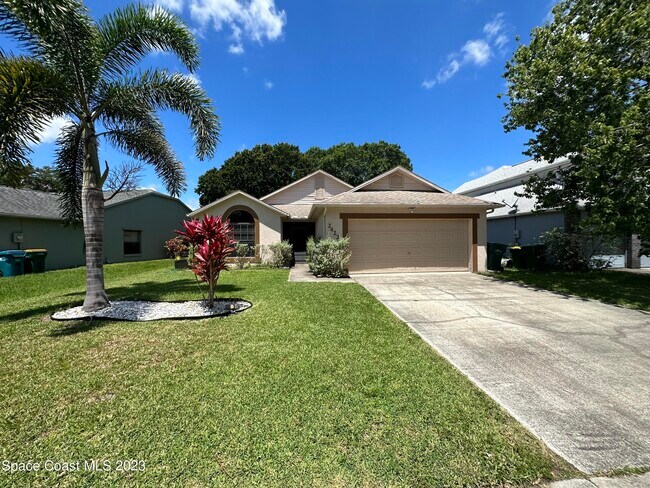 Building Photo - 2422 Meadow Cove Blvd