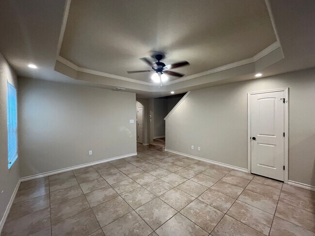 Foto del edificio - 6926 Lakeview Dr.