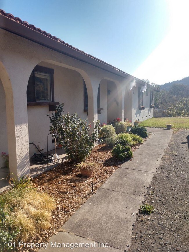 Foto del edificio - 3 br, 2 bath House - 4760 Burke Hill Dr