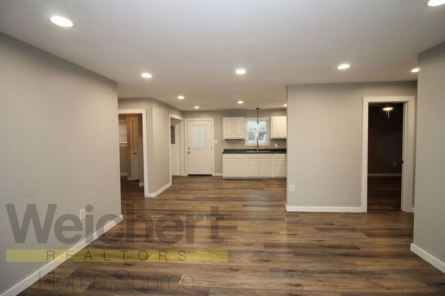 Building Photo - Charming 3 Bedroom, 2 Bath Home for Rent