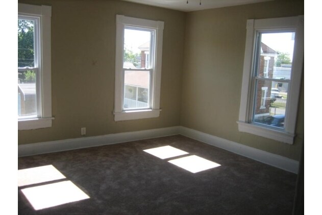  - 594 Sycamore St
