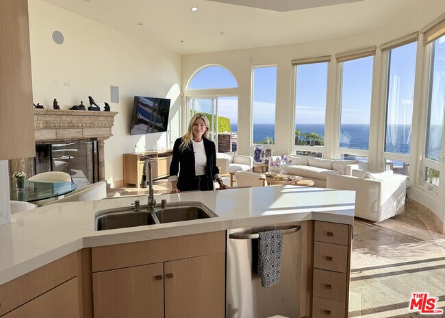 Foto del edificio - 31280 Bailard Rd