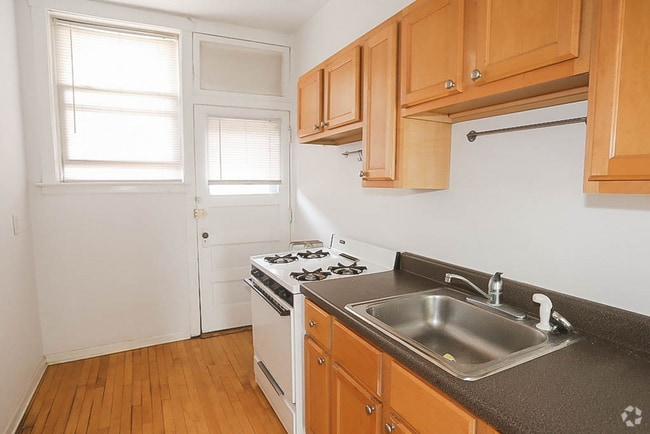Building Photo - 5137 N Wolcott Ave