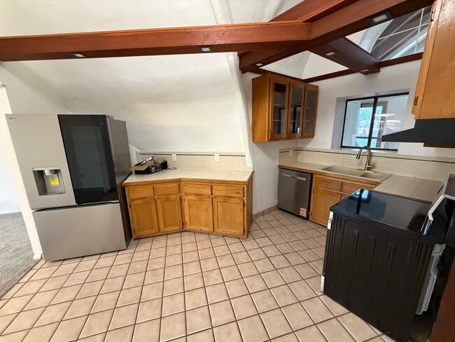 Building Photo - 10X Ventures - The Cavern