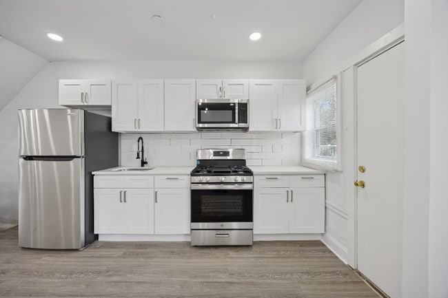 Building Photo - 5818 Angora Terrace