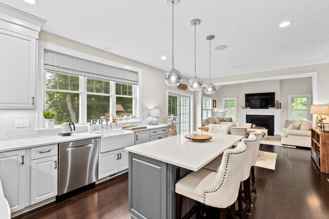 Building Photo - 6 Creelman Dr