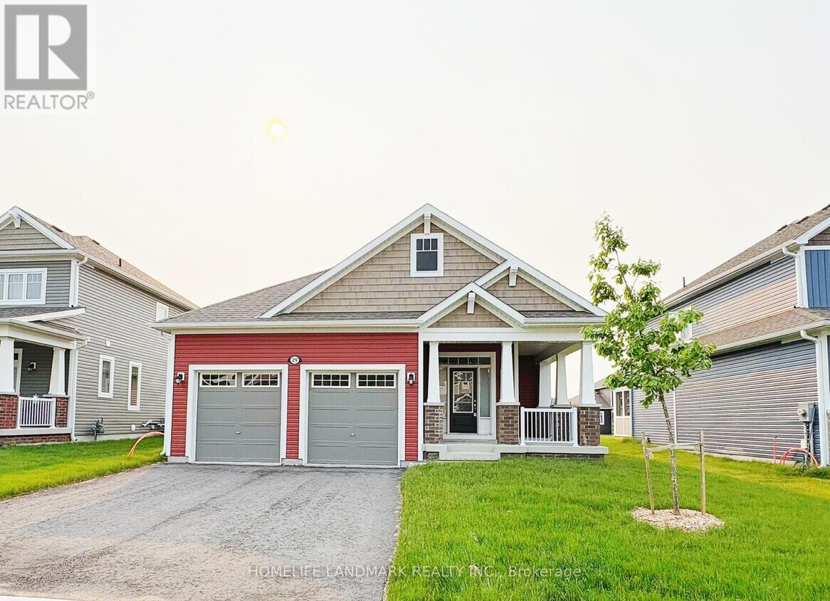 Primary Photo - 29 Dyer Cres