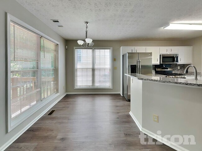 Foto del edificio - 12009 Harbour Town Pkwy