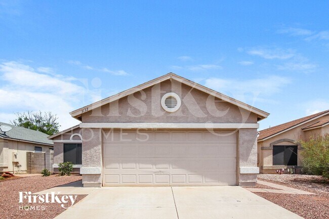 Building Photo - 3132 W Robin Ln