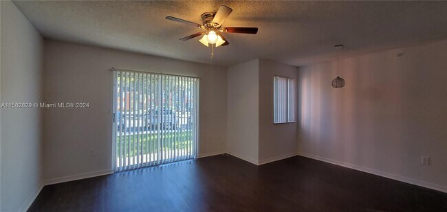 Foto del edificio - 4151 N Haverhill Rd