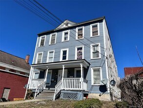 Building Photo - 761 Main St