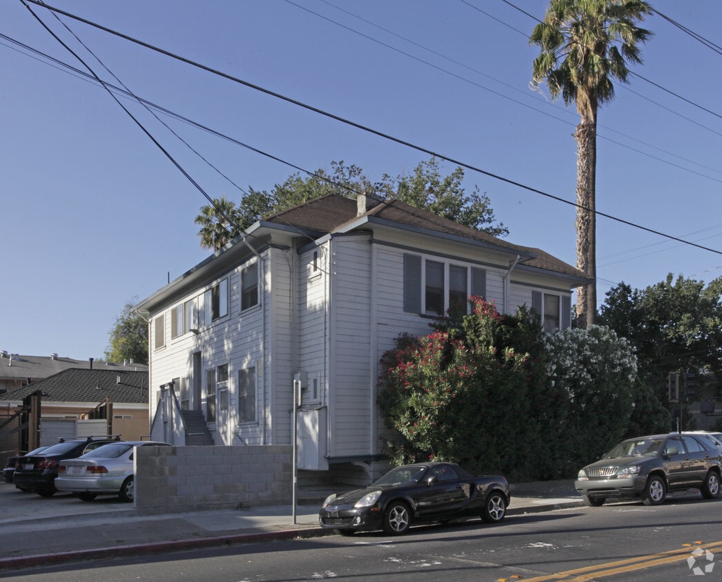 Primary Photo - 400-406 S 7th St