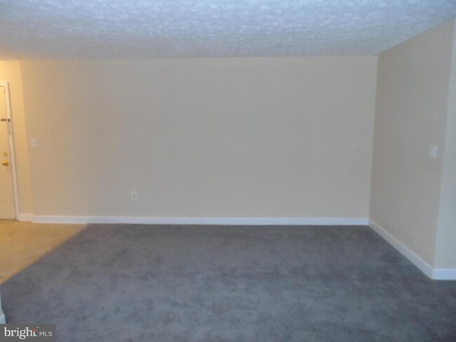Building Photo - 6900 St Ignatius Dr