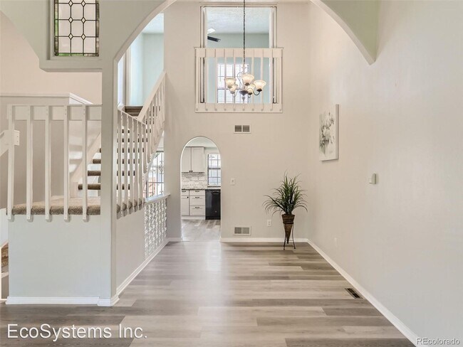 Foto del edificio - 4 br, 3.5 bath House - 10340 E Jewell Ave #75