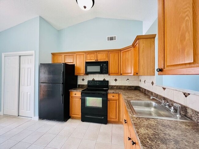 Foto del edificio - 2 Bedroom Candlewyck