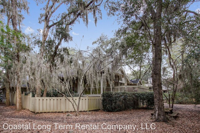 Building Photo - 3 br, 2.5 bath House - 5 Bateau Road