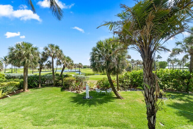 Foto del edificio - 2335 S Ocean Blvd