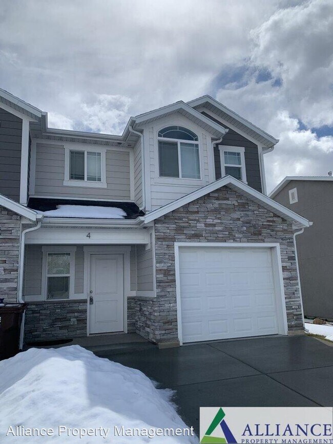 Foto del edificio - 3 br, 2.5 bath House - 371 E 2050 N #4