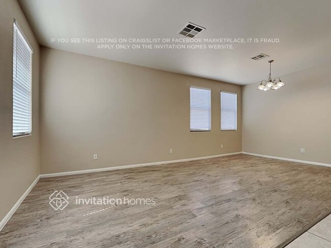 Foto del edificio - 216 Lynbrook St