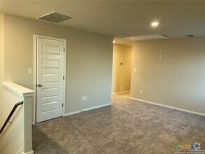 Building Photo - 2156 Griffith Dr