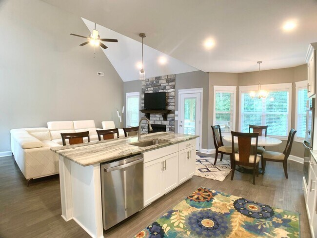 Foto del edificio - 260 Bluebriar Trace