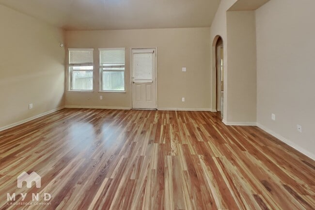 Building Photo - 1411 Cameron Park Ln