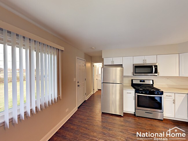 Building Photo - 2522 Ravinia Ln