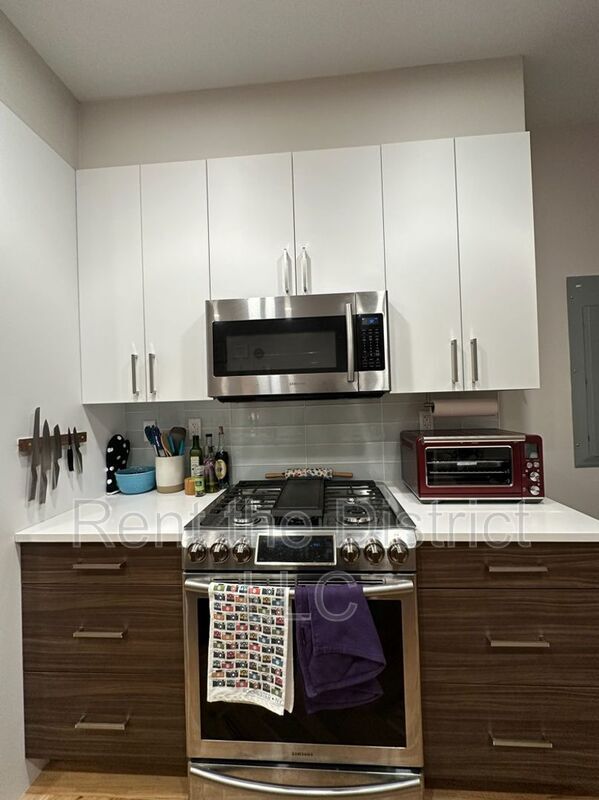 Foto del edificio - 1345 K St SE