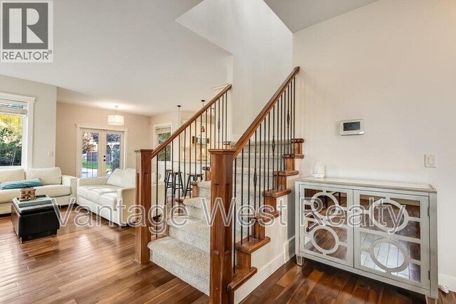 Building Photo - 5308 Upper Mission Dr