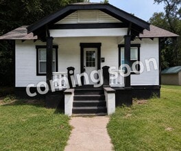 Building Photo - 518 N Nettleton Ave